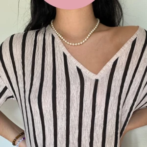 KLÄNNING - En klänning från zara, super fin till sommaren och har ett sjukt skönt material! Storlek S.😇 (SWISH) frakt=63kr