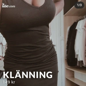 Svart klänning  - Väldigt stretching. Lite för stor för mig 