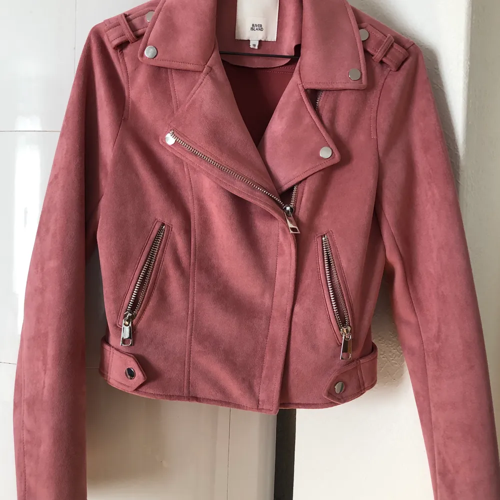 Pink River Island sued jacket, perfect conditions, loose fit. Shipping included. . Jackor.