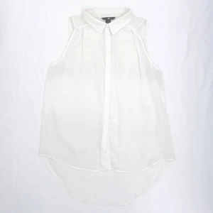  - Vit skjorta utan ärmar, transparent, passar till allt!