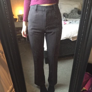  - Helt nya från h&m endast testad highwaist. 
Köparen står för frakt! 