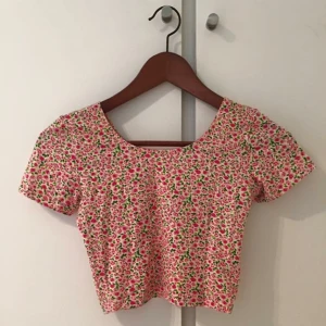  - Fin magtröja från vintage affär i London.