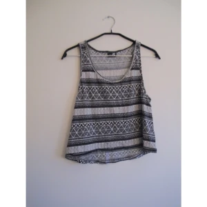  - Maglinne från JC, i storlek S. Frakt 14kr ✨