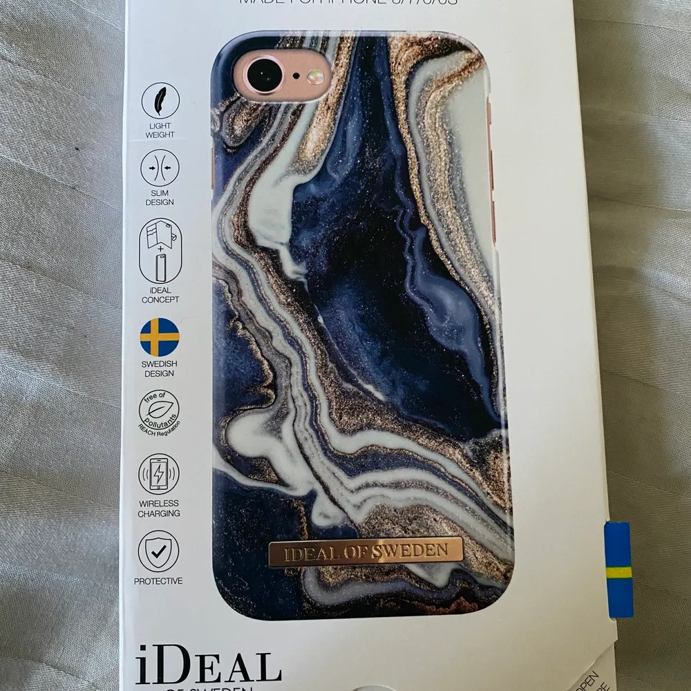 Säljer ett oanvänt mobilskal från ideal of Sweden. I oöppnad originalförpackning.  Passar till iPhone 8/7/6/6s.. Accessoarer.