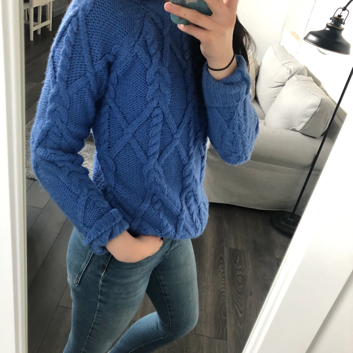 Tjock stickad tröja 