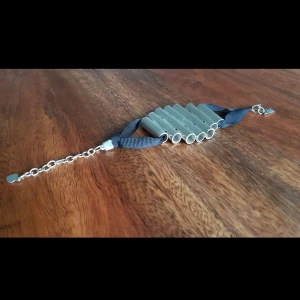 Tiamo armband - TIAMO armband. Finns för avhämtning i Malmö, alt kan skickas (mot att köparen betalar frakten). Betalning via swish.