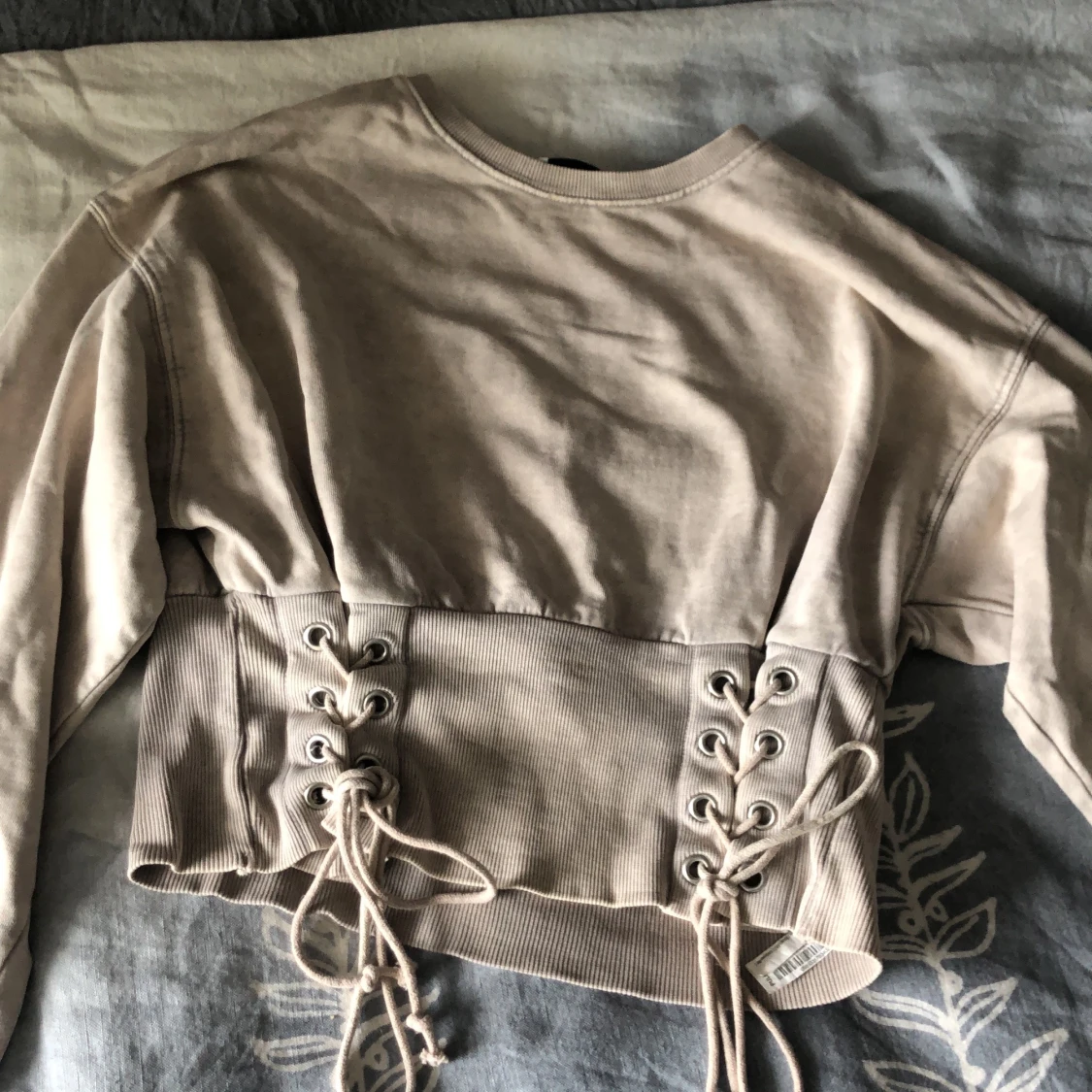 Collegetröja med korsett - 90