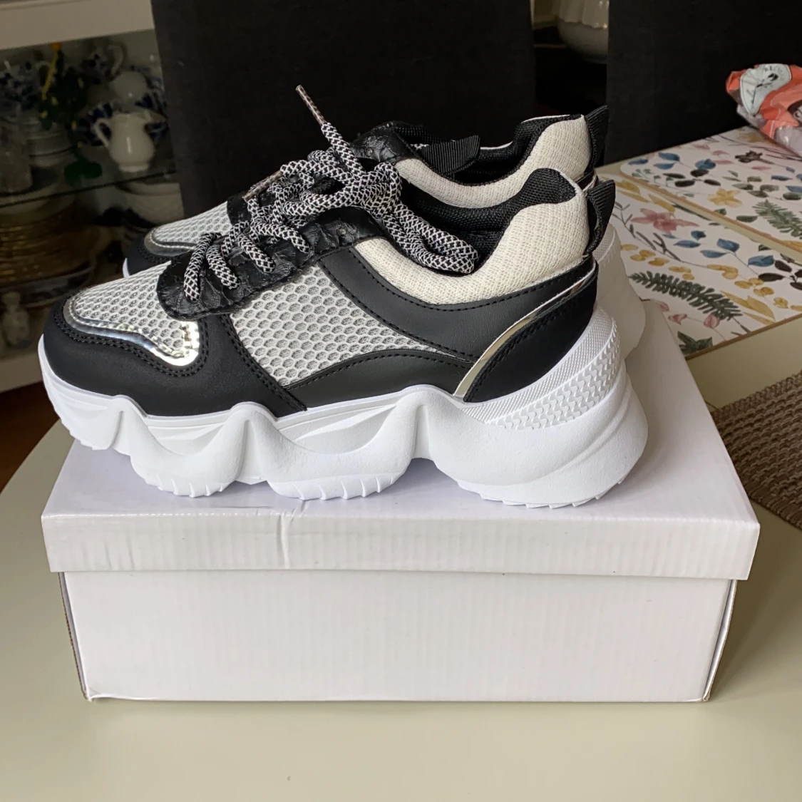 Helt oanvända skor!