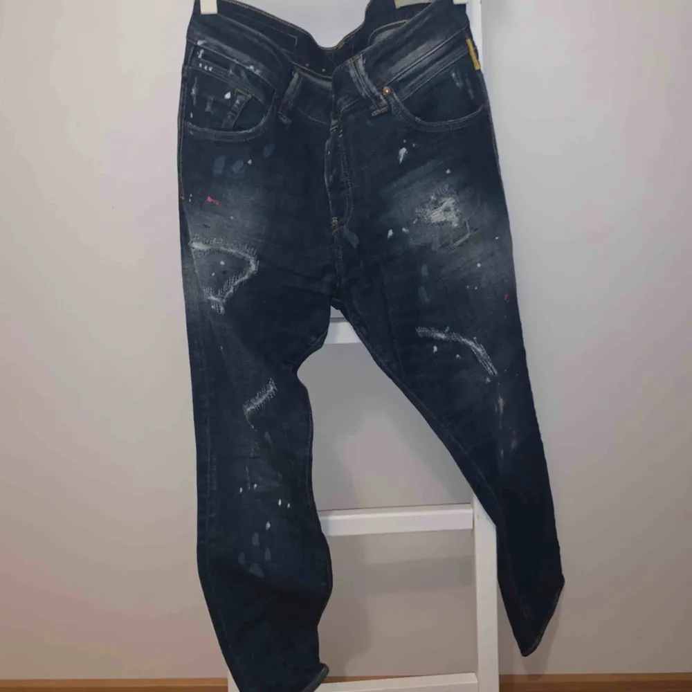 Mörkblå märkesjeans från Meltin Pot. Loose fit. Nyskick. Jeans & Byxor.