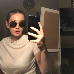  - Säljer ett par super fina solglasögon! Fraktas bara 100kr inkl frakt