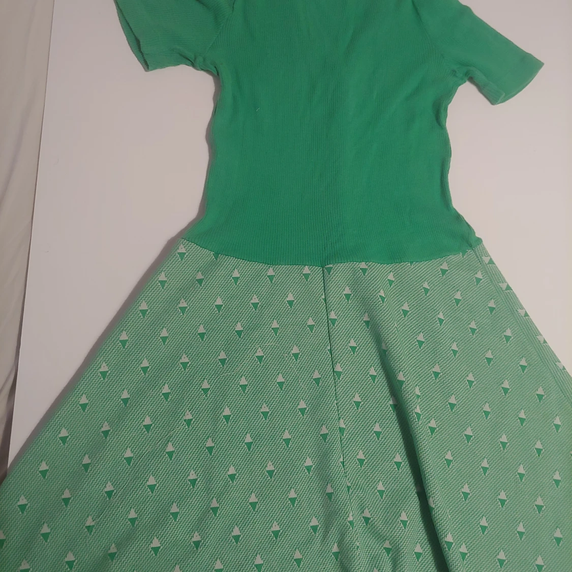 Grön retroklänning - 91