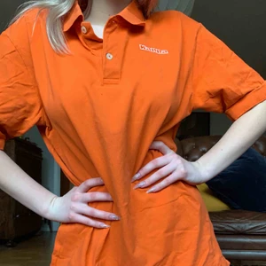  - Oversized kappa T-shirt. Perfekt o använda till ett par cykelbyxor. Säljer för att jag knappt använder den.  40kr+frakt