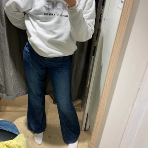 Jeans  - Säljer dessa söta byxor, frakt: 66kr💖💖