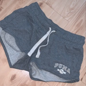 Puma shorts - Jättesnygga pumashorts! Frakt 33 kr💞