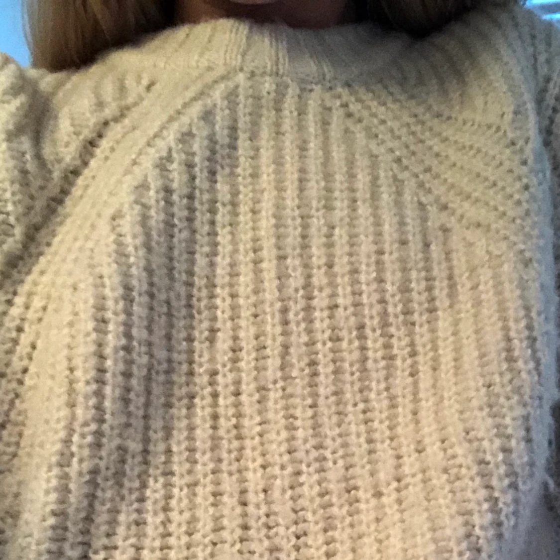 Vit stickat tröja från only - 91