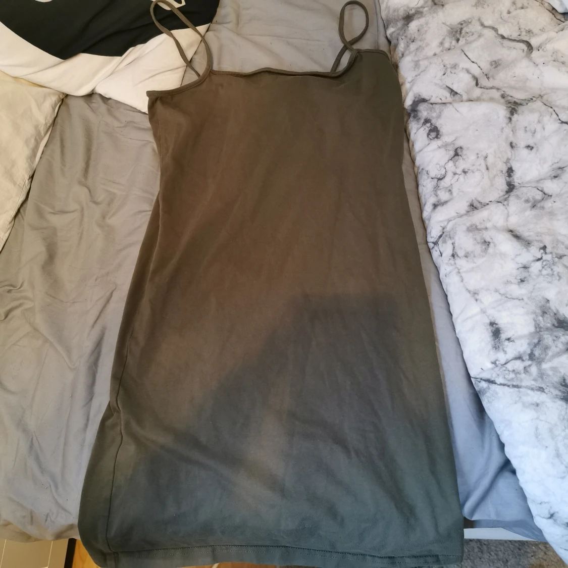 Grön trikåklänning 