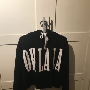 Hoodie  - Hoodie storlek 38 90kr + frakt