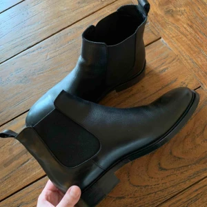  - Säljer skor från Bianco som är nyligen köpta, använd endast ett tillfälle. Säljer pga inte min smak.  