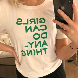  - Zadig voltaire tröja storlek s aldrig använd.