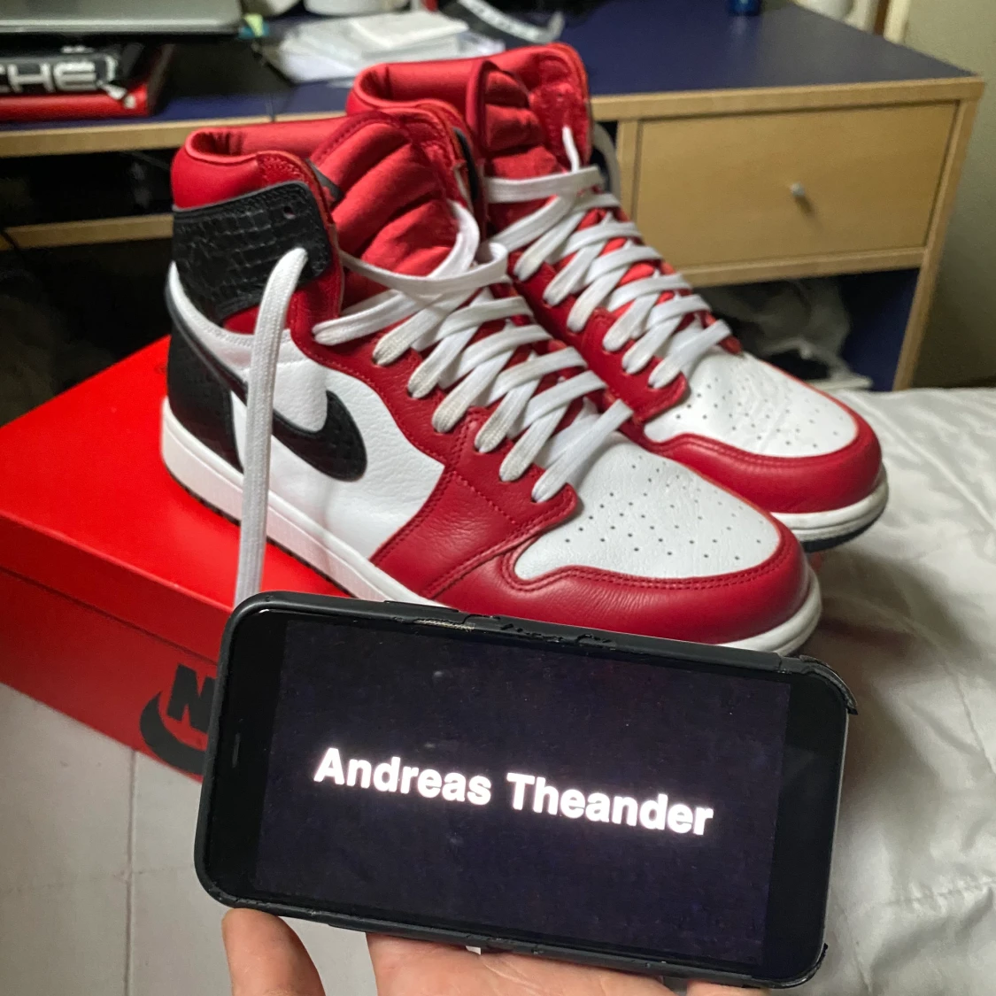 Aj1 satin snake EU 42.5 - 91