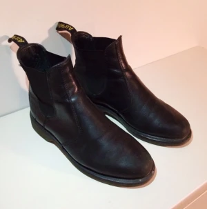  - Docs, rätt använda men schysst slitning. Använt skokräm och sånt med jämna mellanrum. Unisex! Finns i Umeå. 