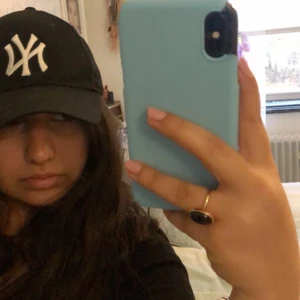 Keps - Skit cool keps som jag inte använder å vill gärna sälja✨