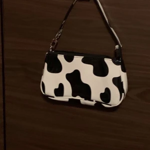 Ko - Säljer min ko väska ifrån shein🌟 möts upp i Malmö eller så betalar du frakt