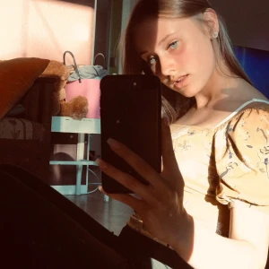 Snygg sommartopp som aldrig är använd❗️❗️❗️ - Jättegullig sommartopp från Lindex med lite puffärmar😫👌🏼