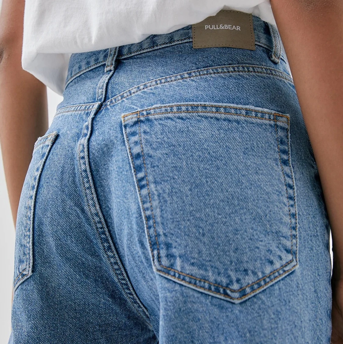 Straight leg jeans!!