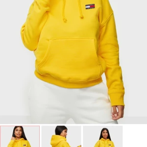 Äkta Tommy hilfiger  - Säljer min jättefina Tommy Hoodie pga inte min stil längre, knappt använd och i nyskick, köpt på Nelly , pris kan diskuteras vid snabb affär 