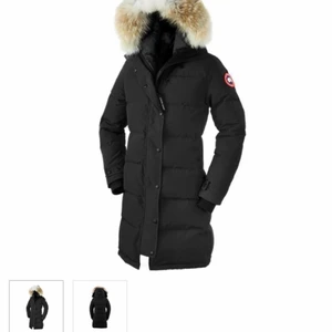Canada goose Shelburne parka storlek S/M - Säljer min helt nya Canada goose jacka pgr av fel storlek, har använt den ett fåtal gånger och jackan ser helt ny ut. Inga slitningar inga skador ingenting och tog precis ut den från kemtvätt. Butiks pris: 10.000