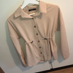 Tröja från Turkiet  - Har inte använt den, den är jätte fin. 