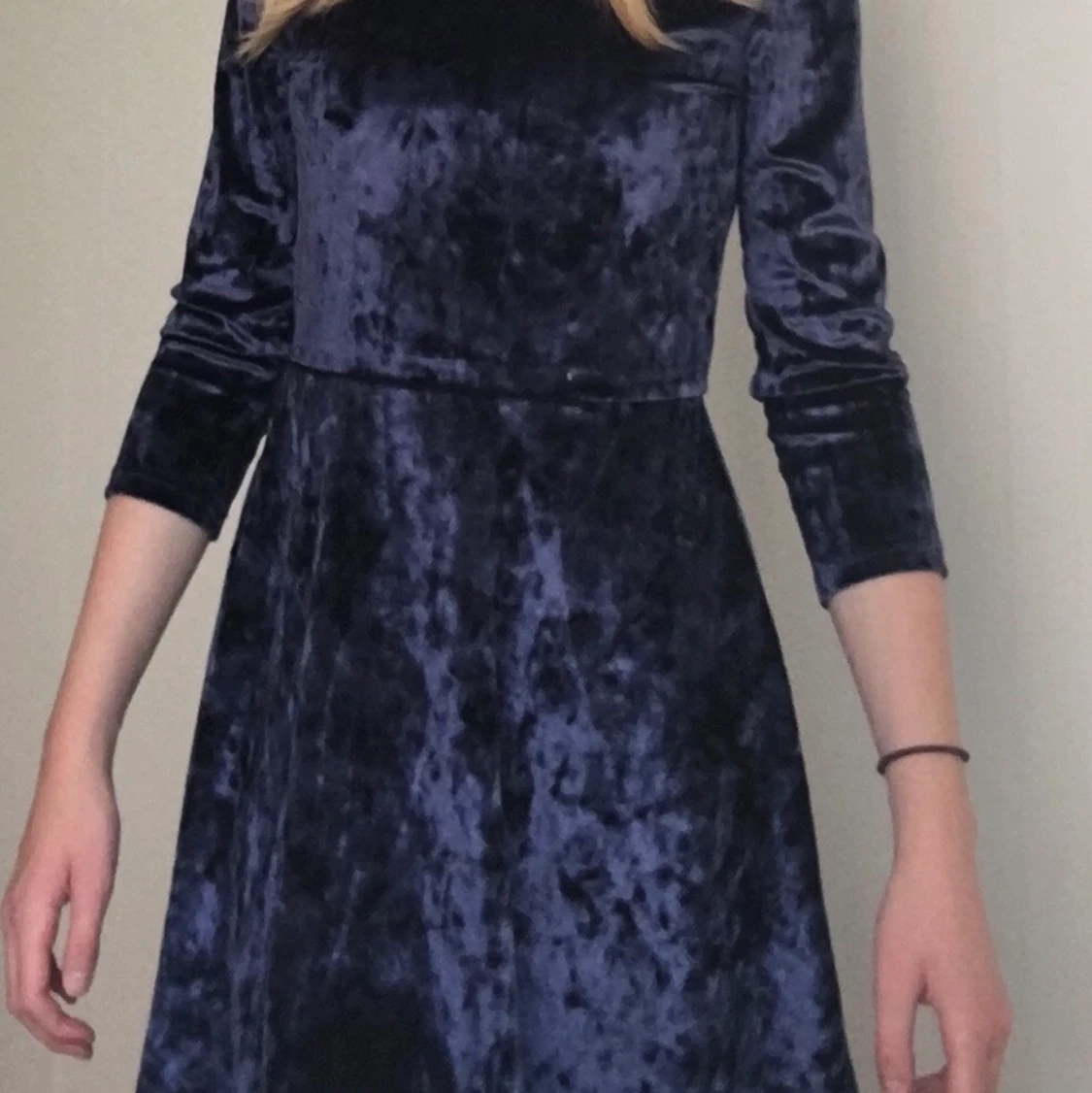 Marinblå sammetsklänning 💙
