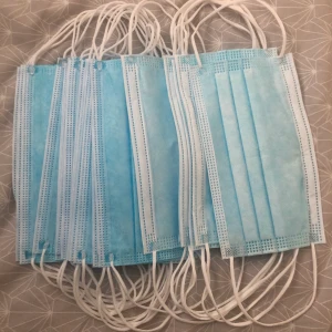 Munskydd  - Säljer Munskydd för endast 15kr st köper du två så får du de för 15kr.  1 för 15 två för 20kr.  ETT ANTAL FÅ KVAR.