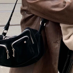 Nunoo väska - Köpt för 1300. Säljer för 500