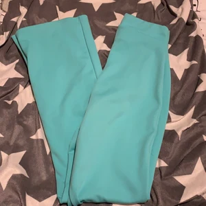 Yogabyxor - Utsvängda yogabyxor