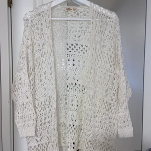 Hollister - Hollister kabelstickad tröja!! 