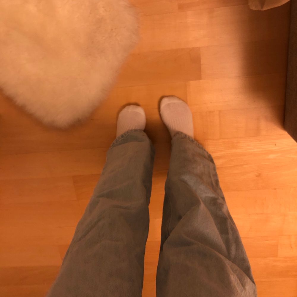 Ett par skit snygga jeans som jag inte använder längre. Säljer pga att jag inte använder dom 😩                                     OBS tvättar jeansen innan dom skickas 👍🏽                                 Kom privat för flera bilder . Jeans & Byxor.