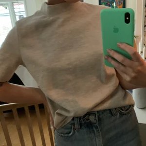 Zara topp! - Beige fin topp från zara <3 