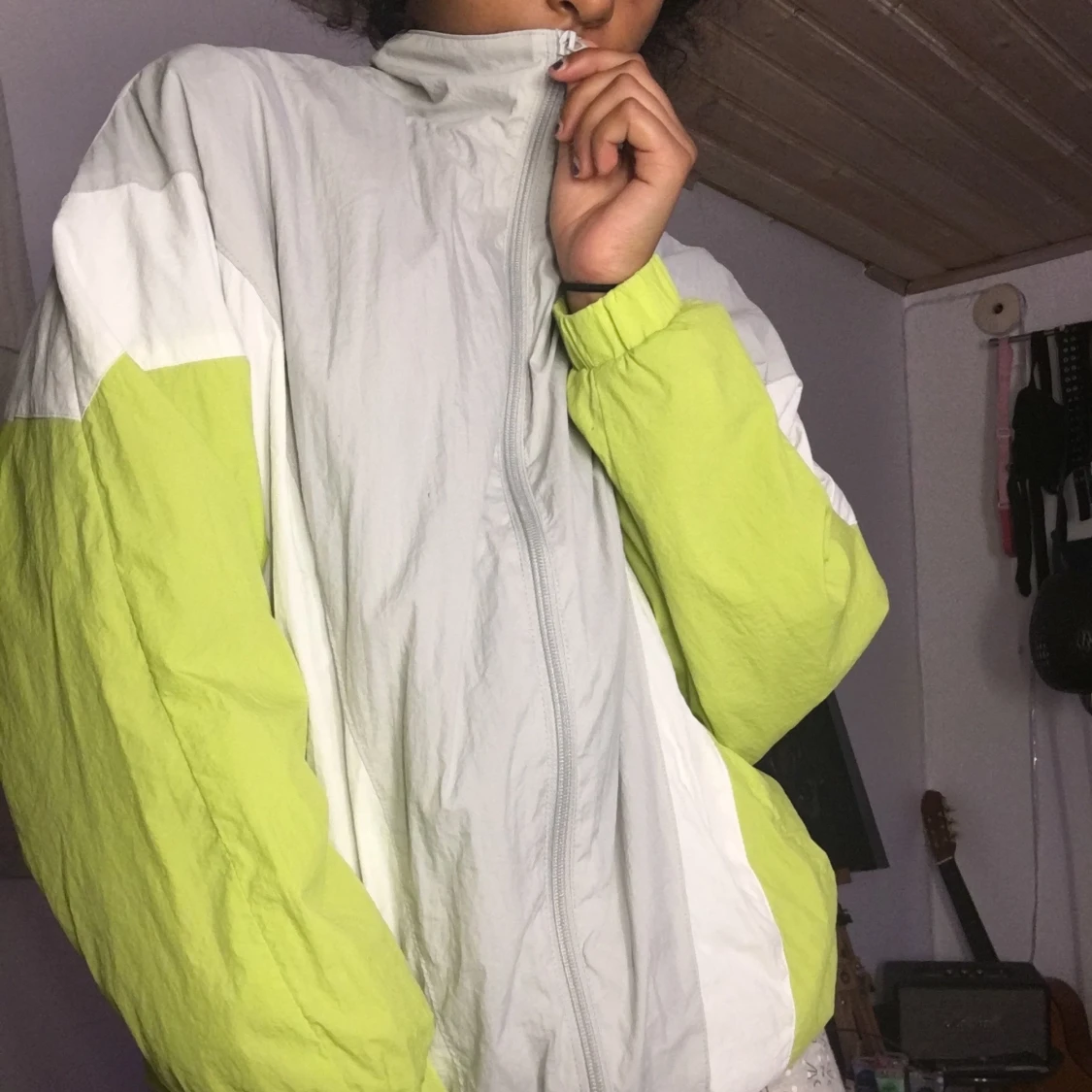 Pull&bear tunn bomber/vindskydds jacka