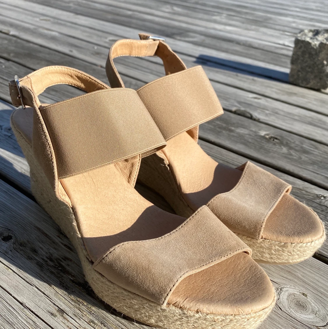 Sandaletter med kilklack