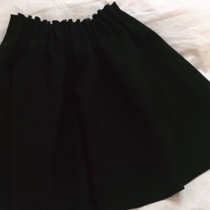 kjol - kjol från zara i storlek S