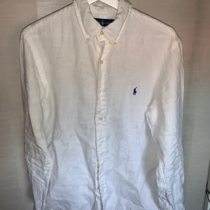 Ralph lauren skjorta - Slim fit storlek M , fint skick