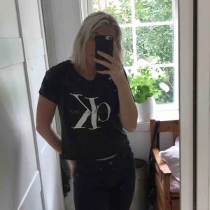  - Calvin klien T-shirt. Bra skick! Kan fraktas eller bytas.