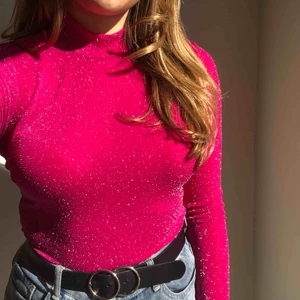  - Super fin glittrig polo💕 Från Nelly⭐️ 