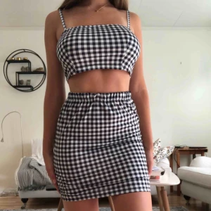  - Fint set med randigt mönster i storlek S-M. 