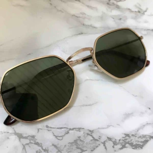  - Knappt använda pga har liknade, skit snygga!