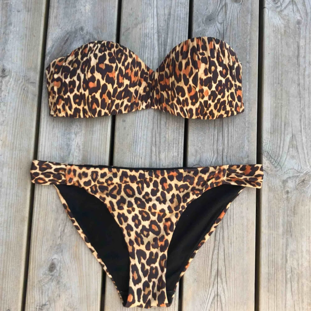 ÖVERDELEN SÅLD!!!!!!   En leopard mönstrad bikini från H&M. Storlek 38 på båda delarna. 20kr för underdelen.   . Övrigt.