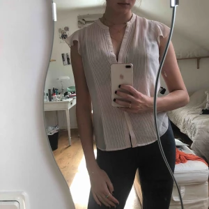  - superfin topp som funkar både till fest och vardags!