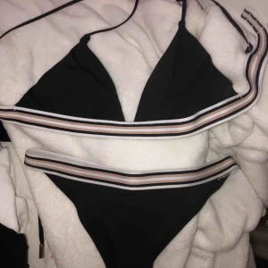  - Bikini från h&m strl 34💕 säljer så den va för liten för mig⭐️